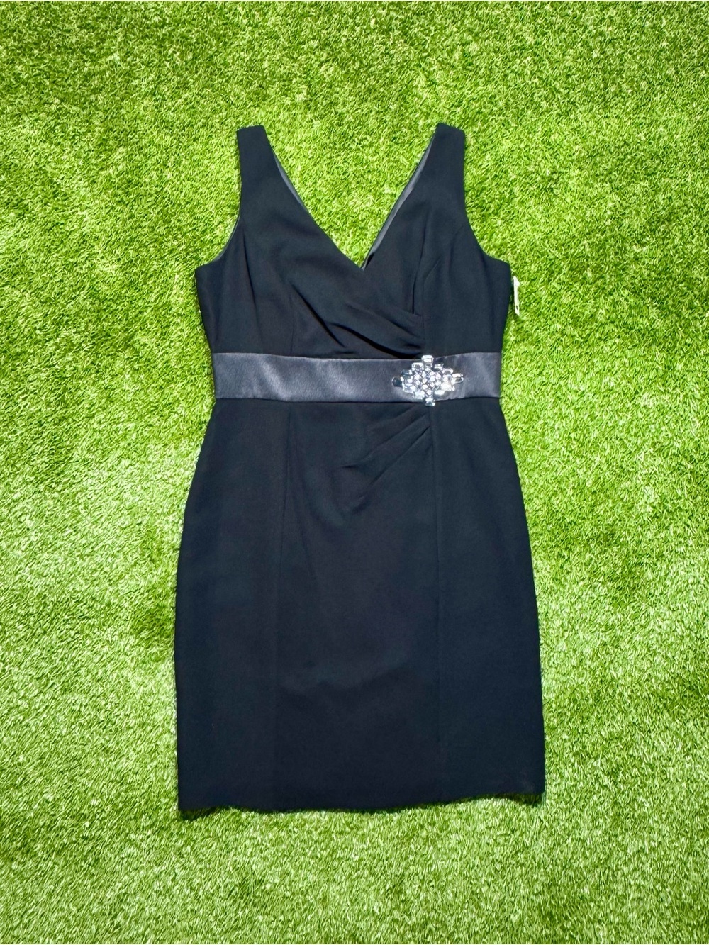Evan-Picone Women’s Black Sheath Dress Sleeveless V-Neck 14 Lined Rhinestone NWT